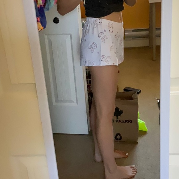 PJ shorts (size small, weekend edition, white with bunnies) - Picture 4 of 4